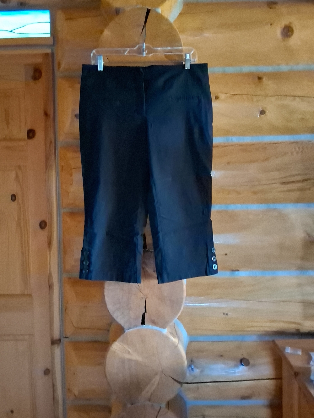 Bisou Bisou Black Button-Hem Capris